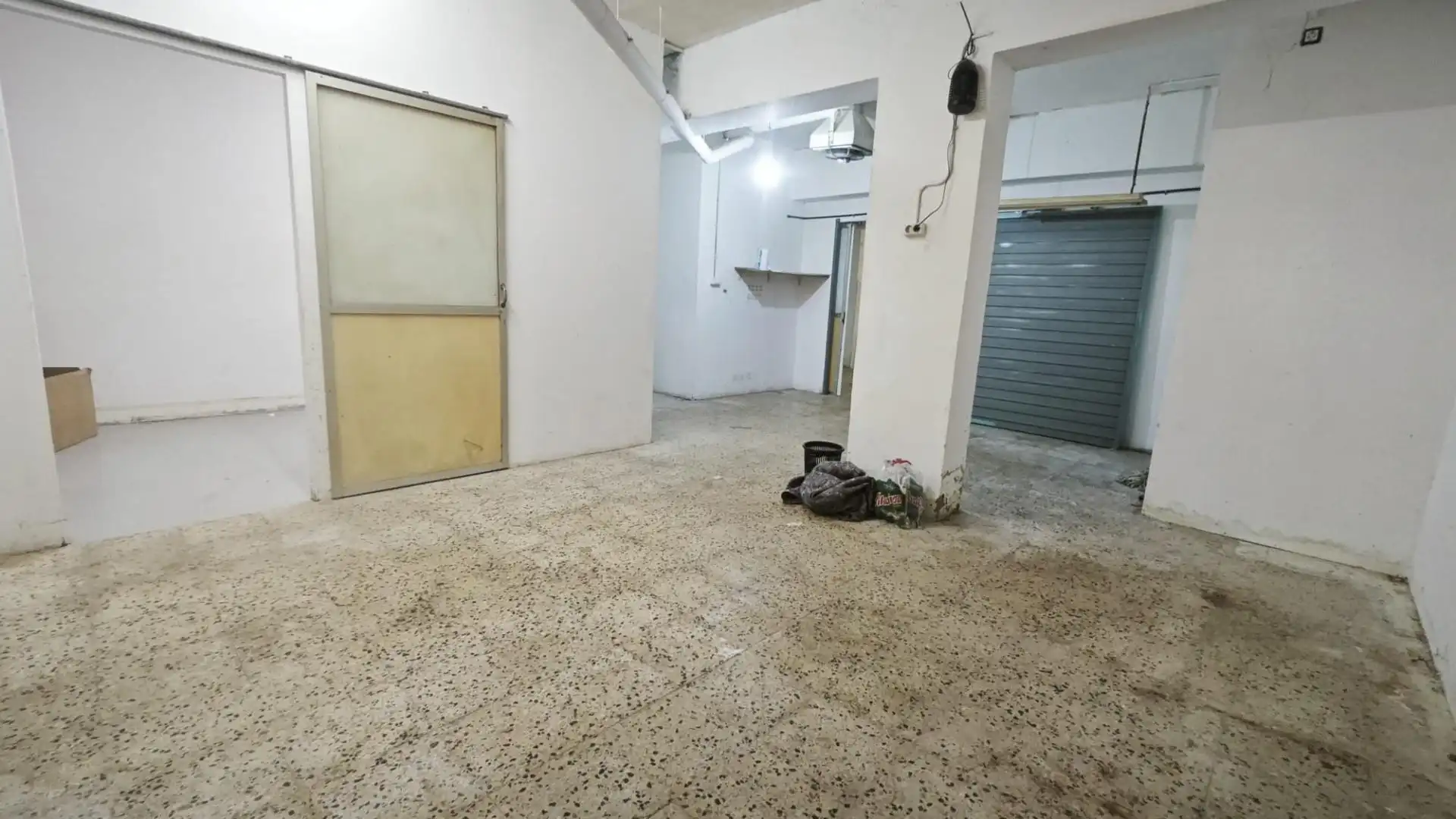 Local en venta en Carrer SALINAS, Vila de Gràcia