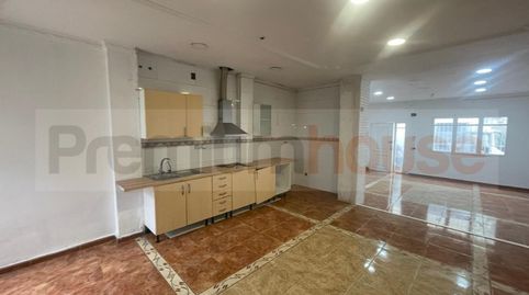 Foto 2 de Casa adosada en venta en Pasaje de la Mare de Déu de Les Angusties, Llevant, Reus