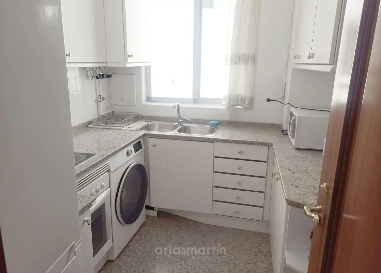 Kitchen of Flat for rent in Salamanca  with Heating, Furnished and Oven