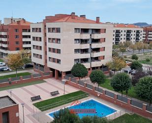 Vista exterior de Pis en venda en  Logroño amb Aire condicionat, Calefacció i Parquet