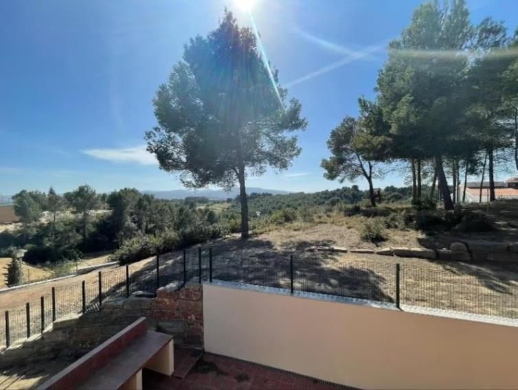 Casa adosada en venta en Sant Muç