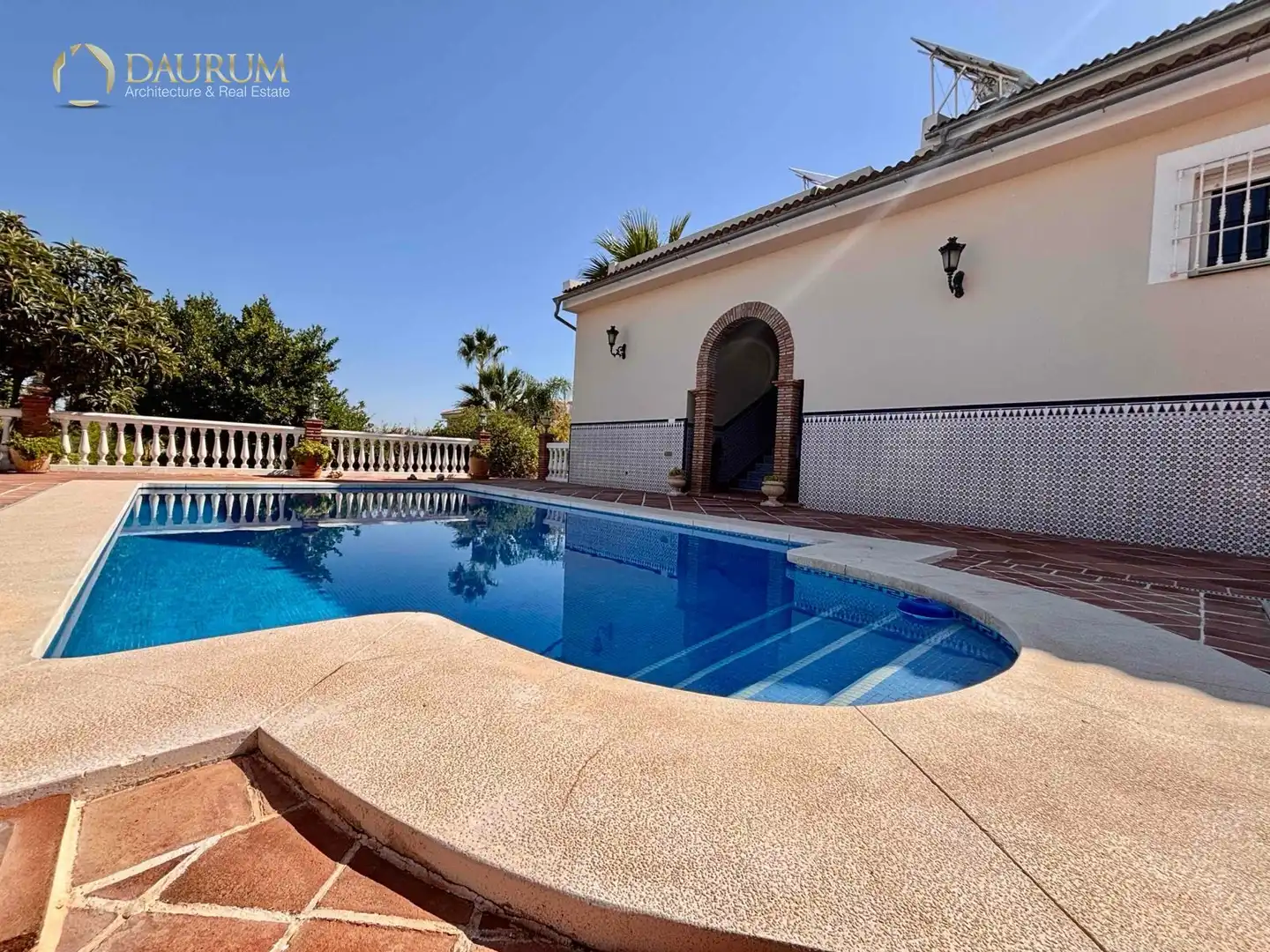 Vista exterior de Casa o chalet en venta en Alhaurín de la Torre con Aire acondicionado, Terraza y Trastero