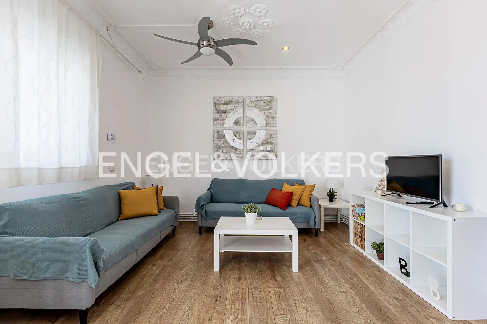Wohnzimmer von Wohnung zum Verkauf in Barcelona mit Klimaanlage, Heizung und Parkett