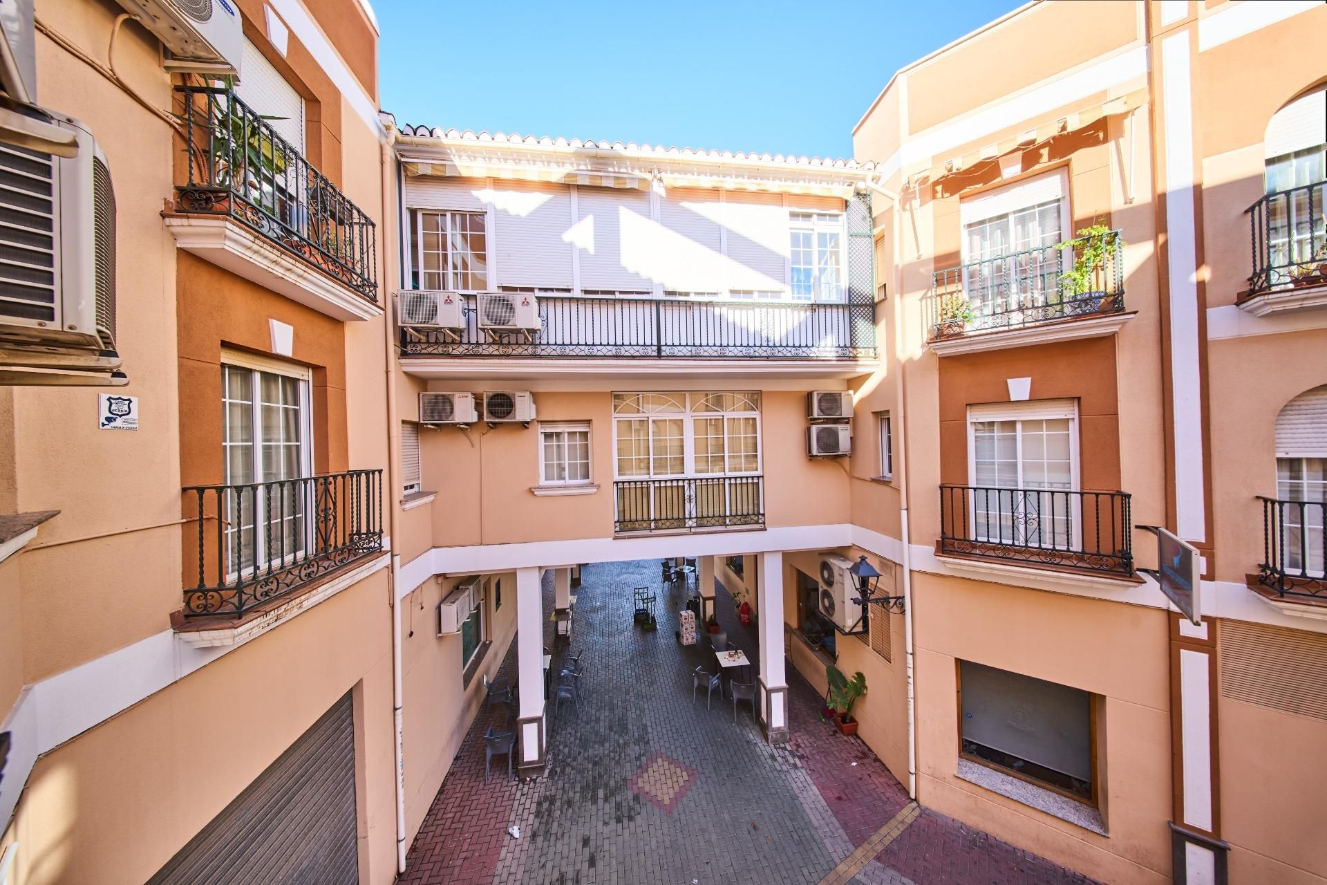 Außenansicht von Wohnung zum Verkauf in Ogíjares mit Klimaanlage, Terrasse und Möbliert