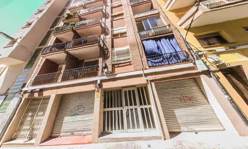 Exterior view of Flat for sale in L'Hospitalet de Llobregat
