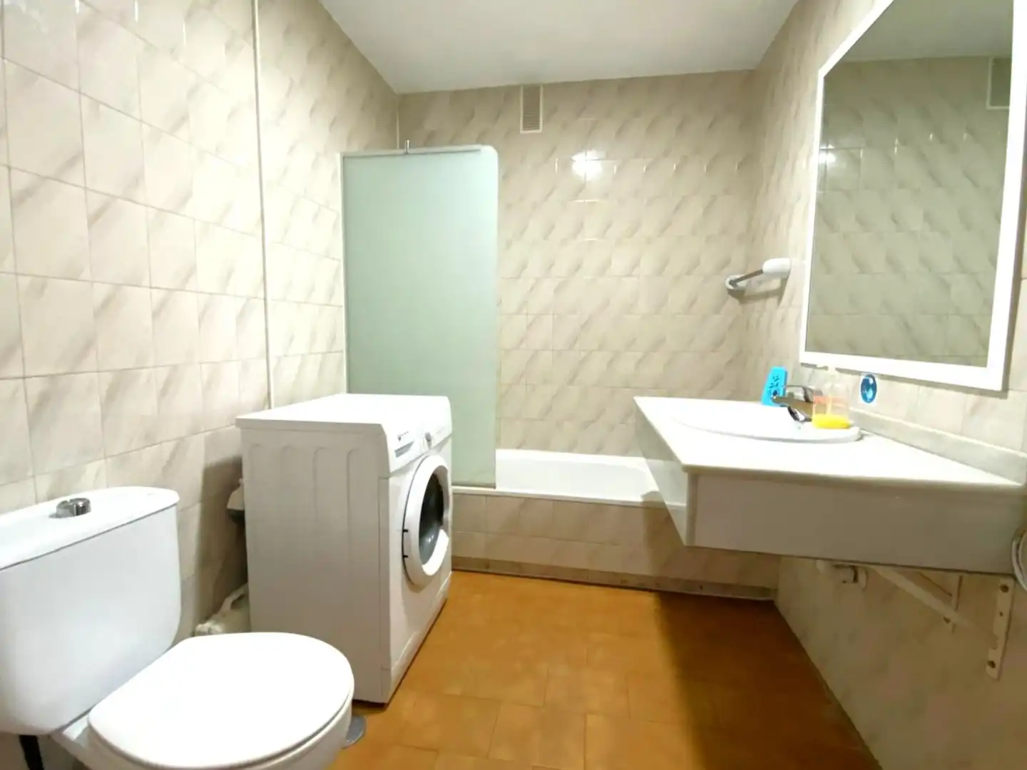 Baño de Apartamento en venta en Fuengirola con Aire acondicionado y Piscina comunitaria