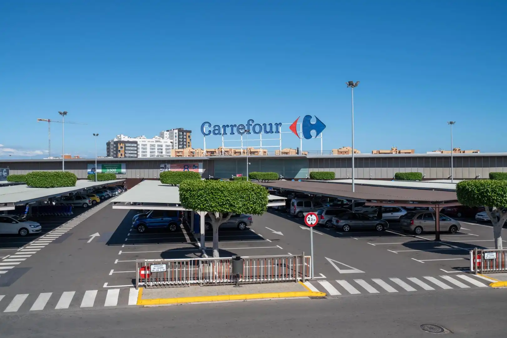 Parking of Flat for sale in Almería  with Air Conditioner, Storage room and Balcony