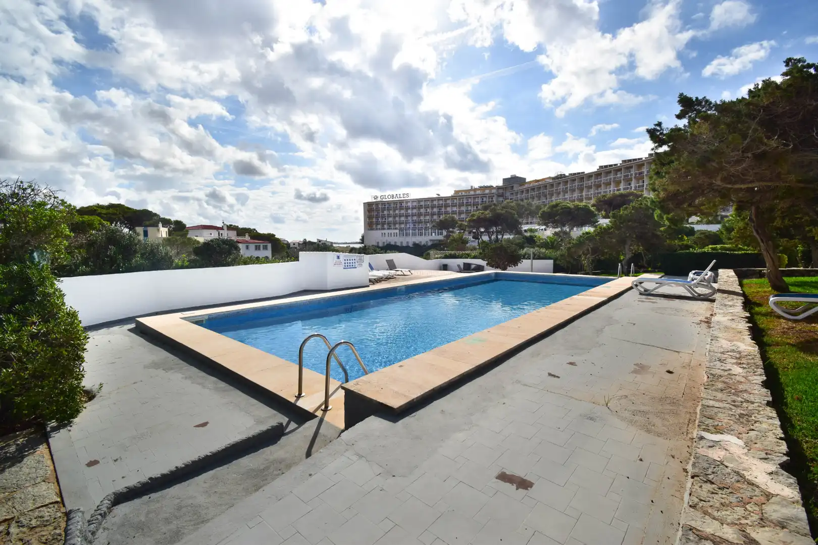 Piscina de Apartamento en venta en Ciutadella de Menorca con Aire acondicionado, Terraza y Amueblado