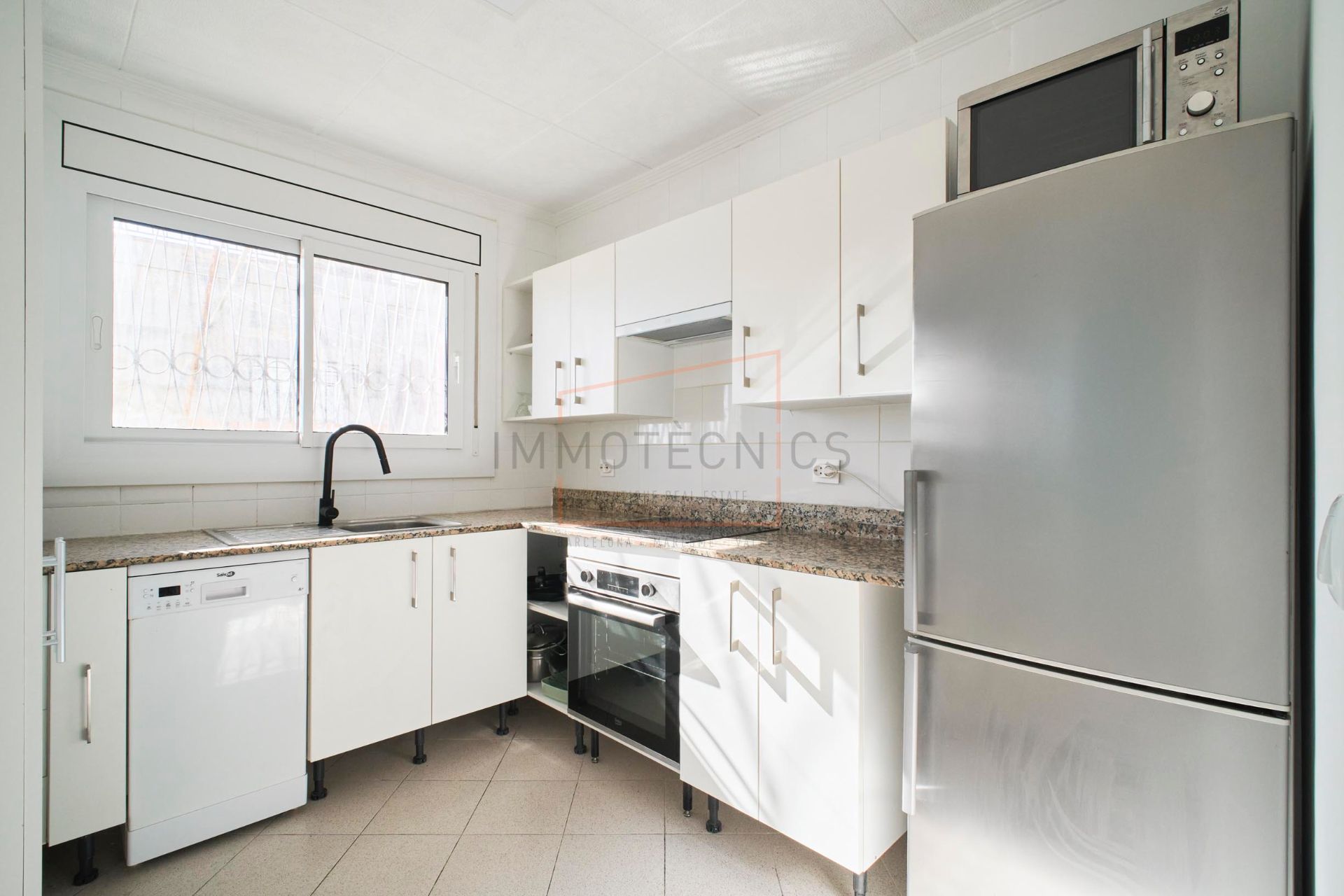 Kitchen of House or chalet for sale in Montornès del Vallès  with Air Conditioner, Heating and Terrace