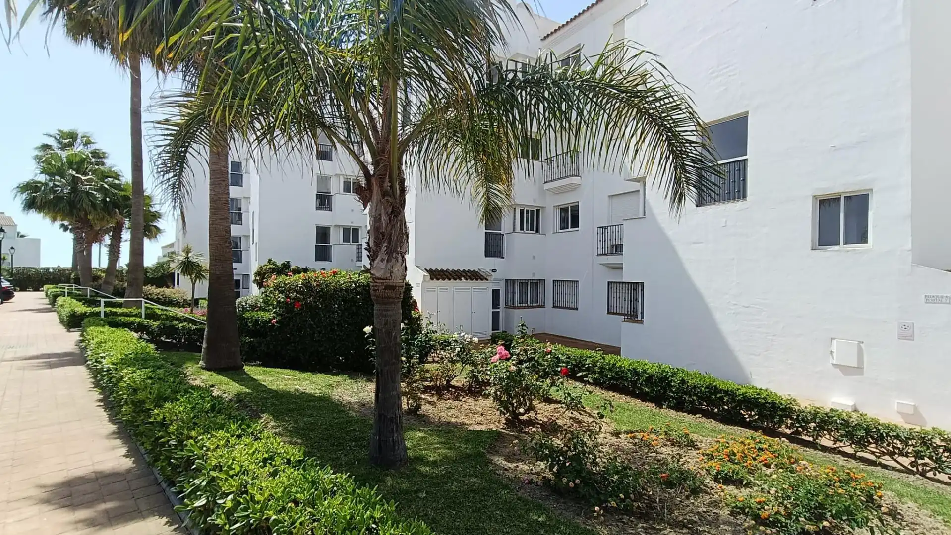 Exterior view of Flat for sale in Manilva