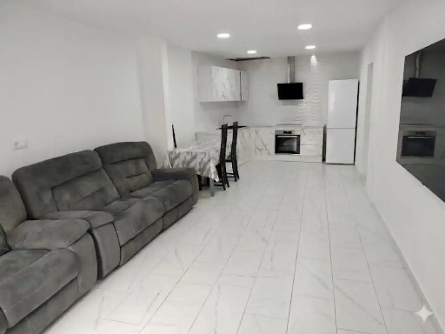 Sala d'estar de Pis en venda en Crevillent amb Aire condicionat i Moblat