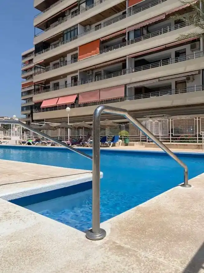Piscina de Apartamento en venta en Torremolinos con Aire acondicionado, Calefacción y Piscina