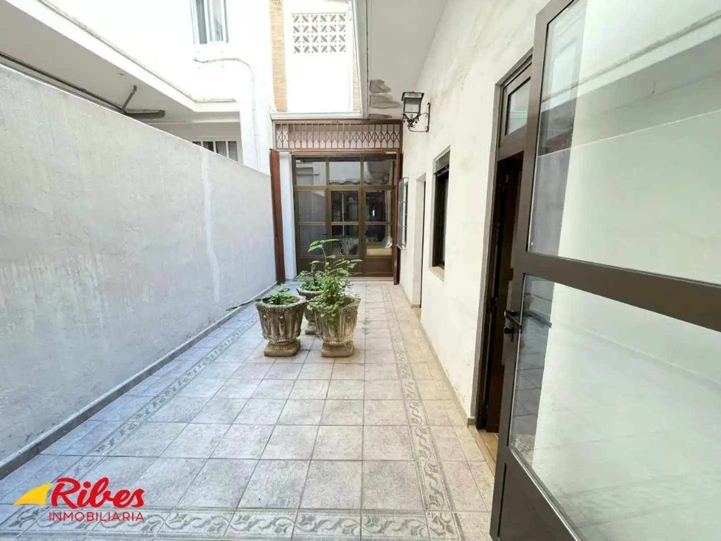 Vista exterior de Casa o xalet en venda en Algemesí amb Terrassa i Traster