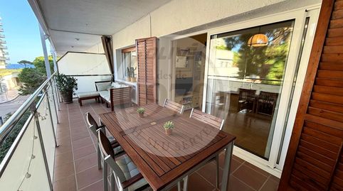 Apartamento con gran terraza a 100 m de la playa  Zona Pineda, Platja dAro 2ª línea de mar