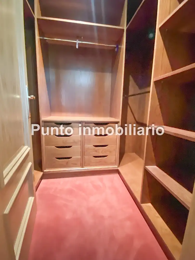 Casa adosada de alquiler en Valladolid con Aire acondicionado, Calefacción y Jardín privado