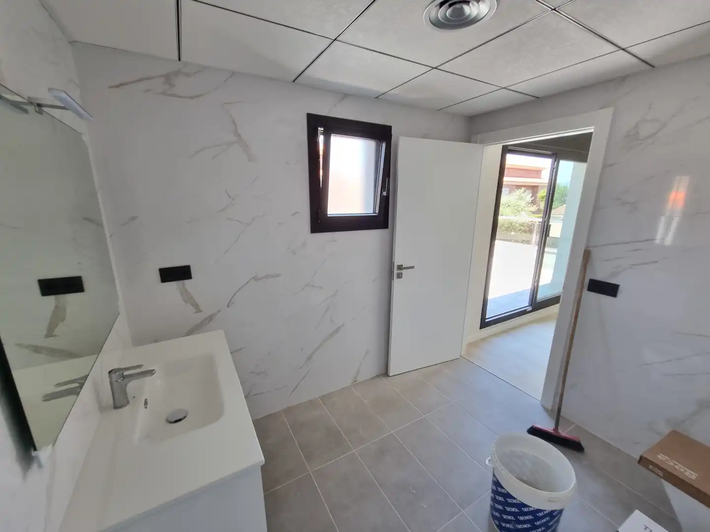 Badezimmer von Haus oder Chalet zum Verkauf in Cambrils mit Klimaanlage, Heizung und Privatgarten