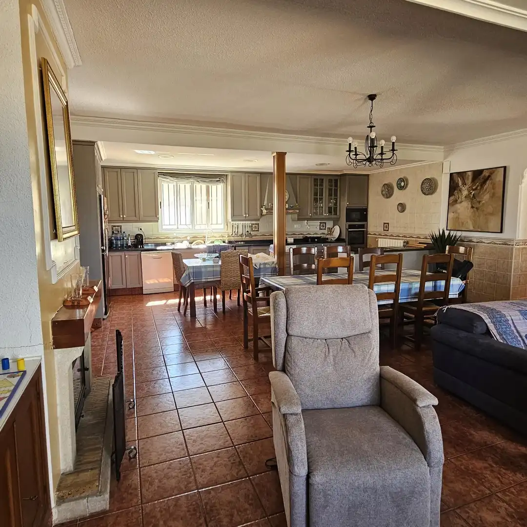 Detached house with pool for sale in Montserrat, imagen 14