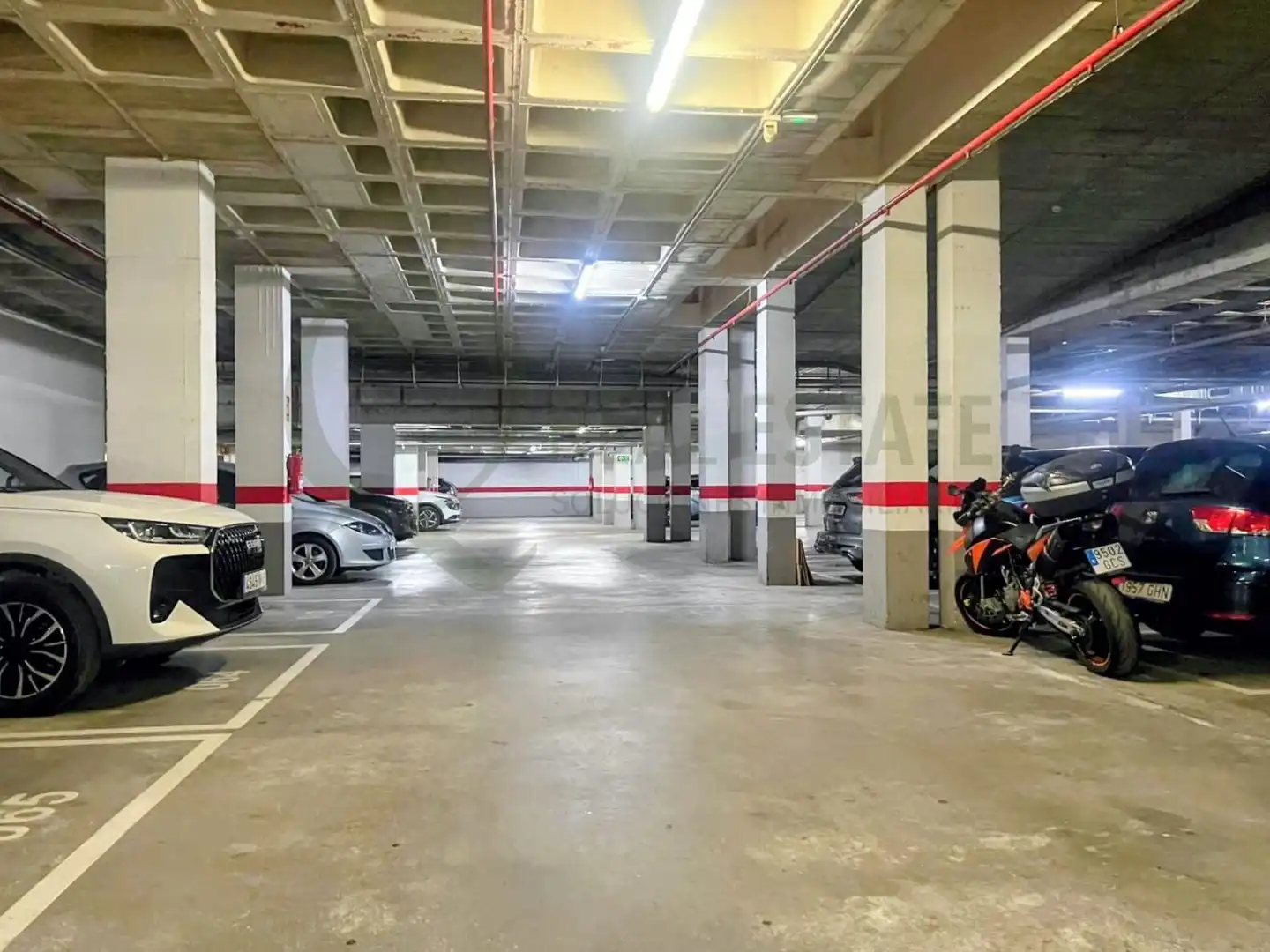 Parking of Flat for sale in Alicante / Alacant  with Air Conditioner, Heating and Private garden