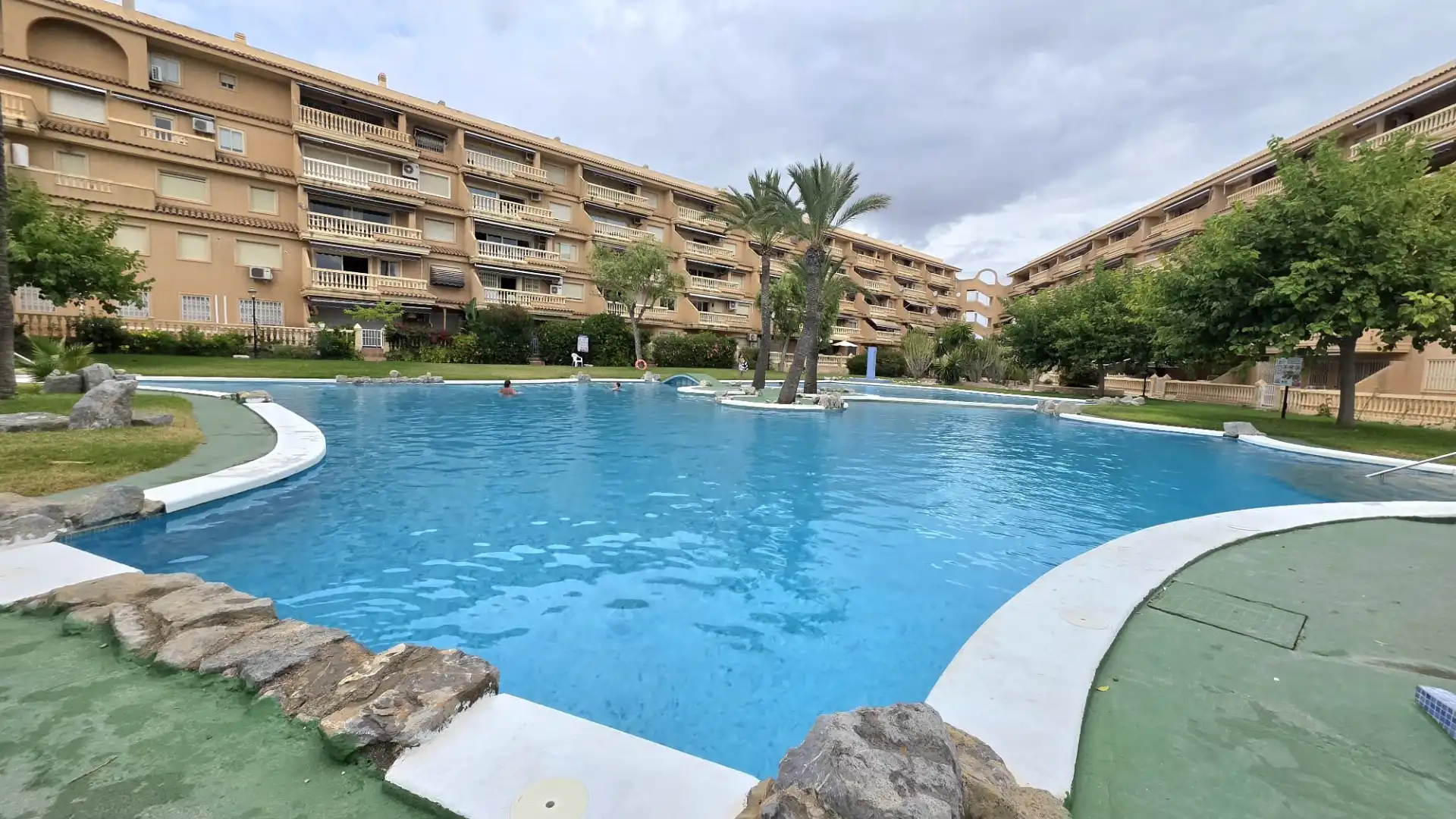 Pis amb piscina en venda a Carrer Sant Bartomeu
