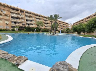 Pis amb piscina en venda a Carrer Sant Bartomeu