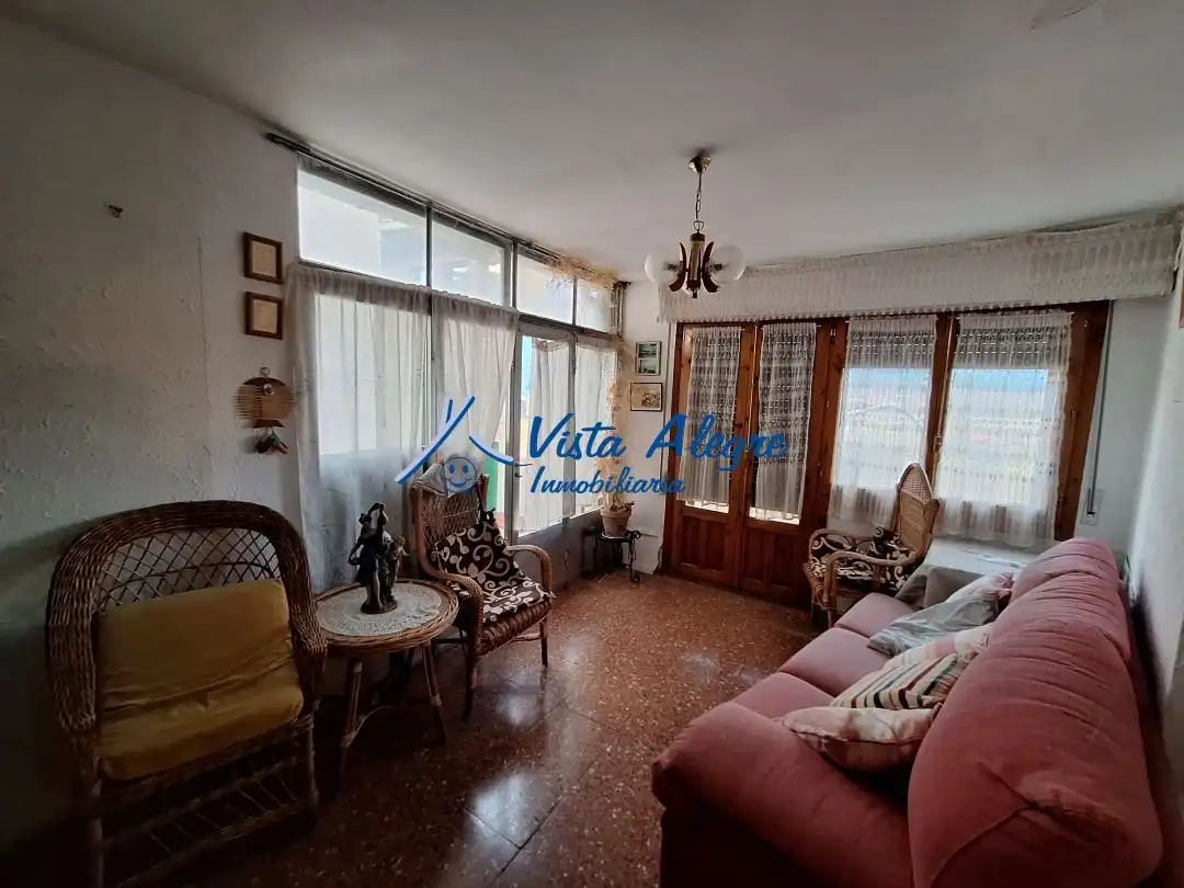 Sala d'estar de Casa o xalet en venda en San Vicente de la Sonsierra amb Terrassa, Traster i Moblat