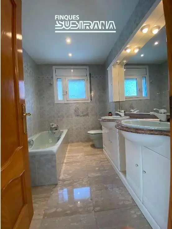 Bathroom of Houses for sale in Igualada  with Heating, Terrace and Storage room