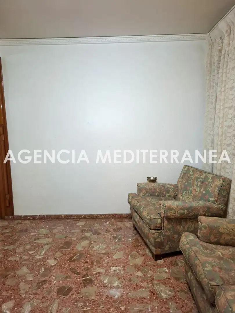 Dormitori de Pis en venda en Oliva amb Traster i Balcó