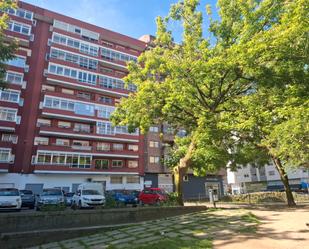 Vista exterior de Pis en venda en Vigo  amb Calefacció, Traster i Balcó