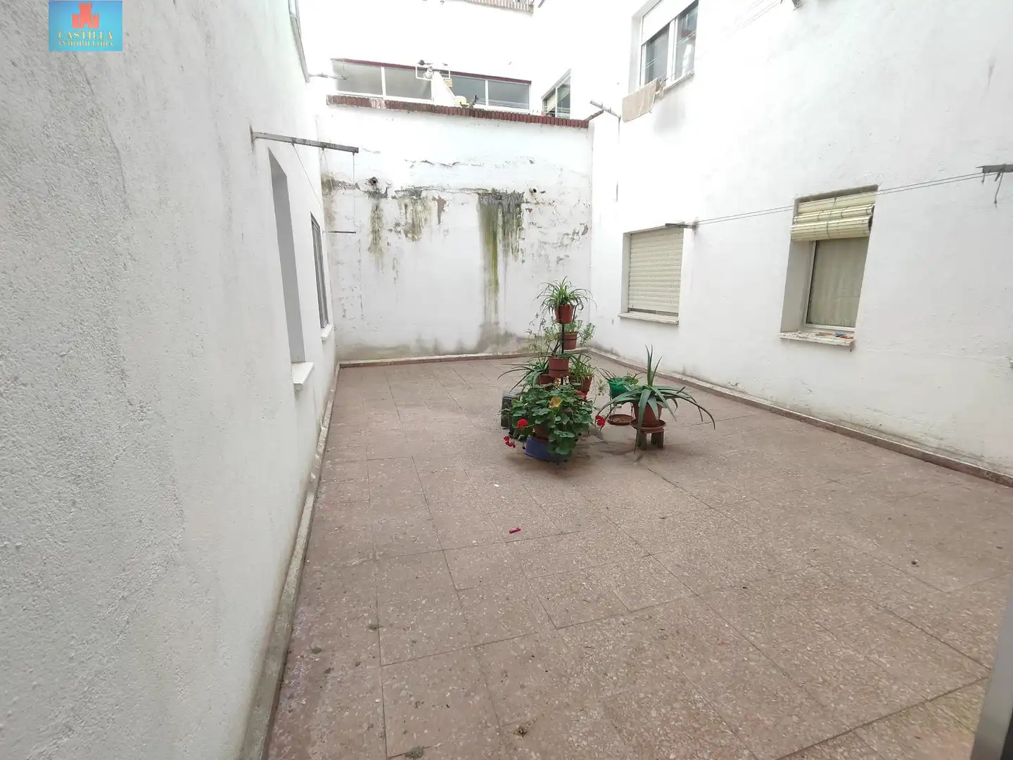 Jardín de Piso en venta en Ávila con Calefacción y Amueblado