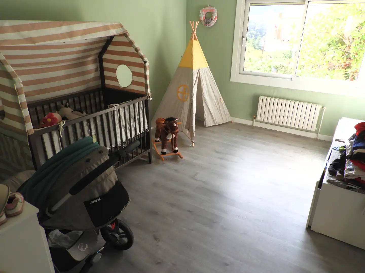 Schlafzimmer von Haus oder Chalet zum Verkauf in Castellar del Vallès mit Klimaanlage, Heizung und Privatgarten