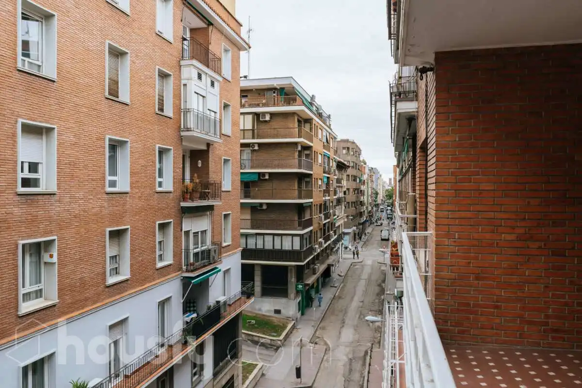 Exterior view of Flat for rent in Madrid  with Air Conditioner, Terrace and Furnished