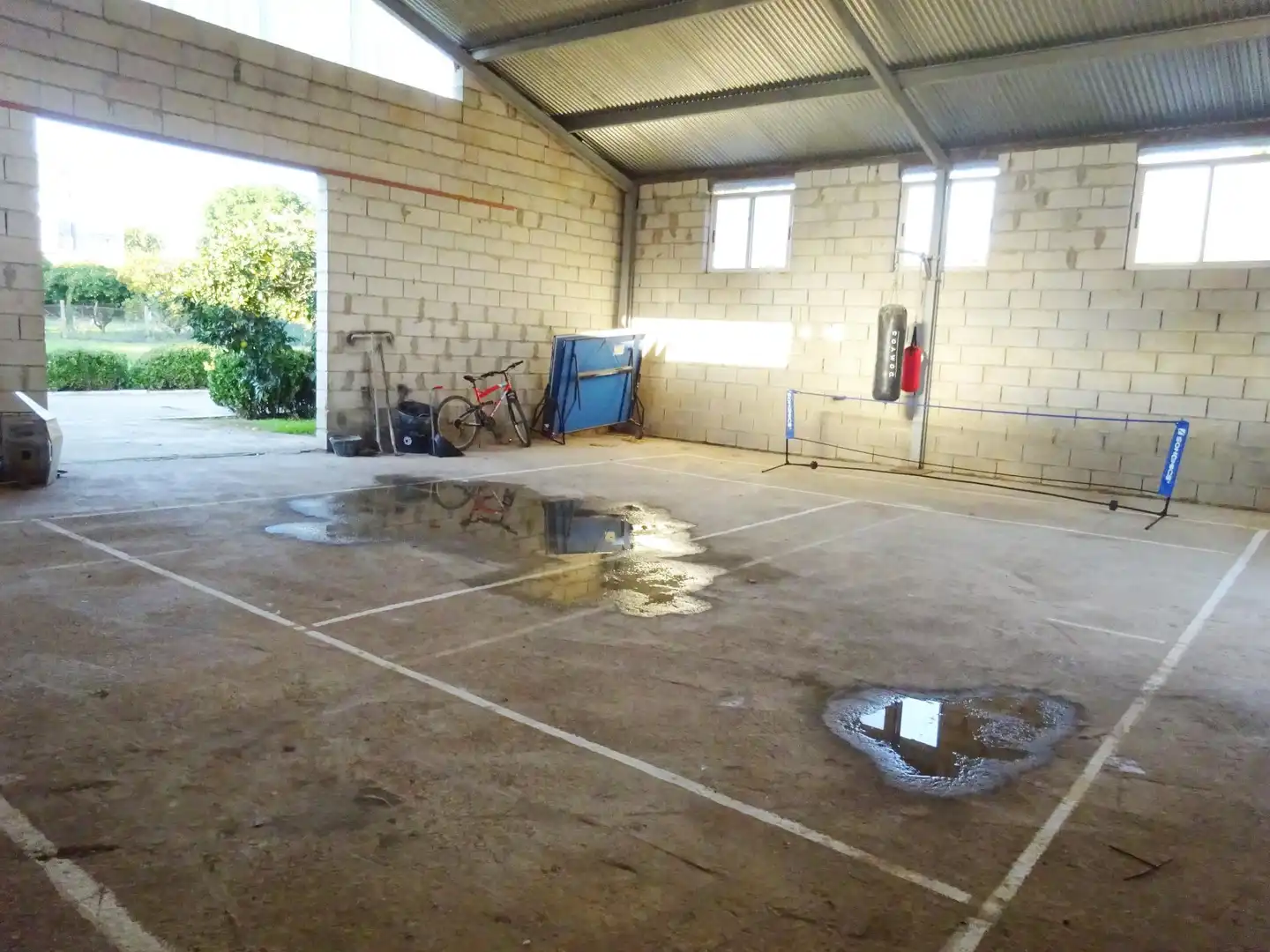Houses for sale in Sanlúcar la Mayor  with Air Conditioner, Private garden and Storage room