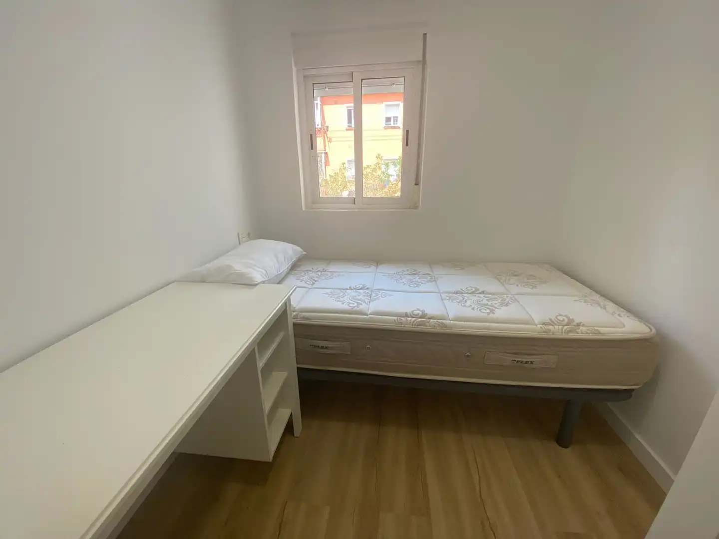 Wohnung zur Miete in Placeta Larra, 2, Barrio de Zaidín