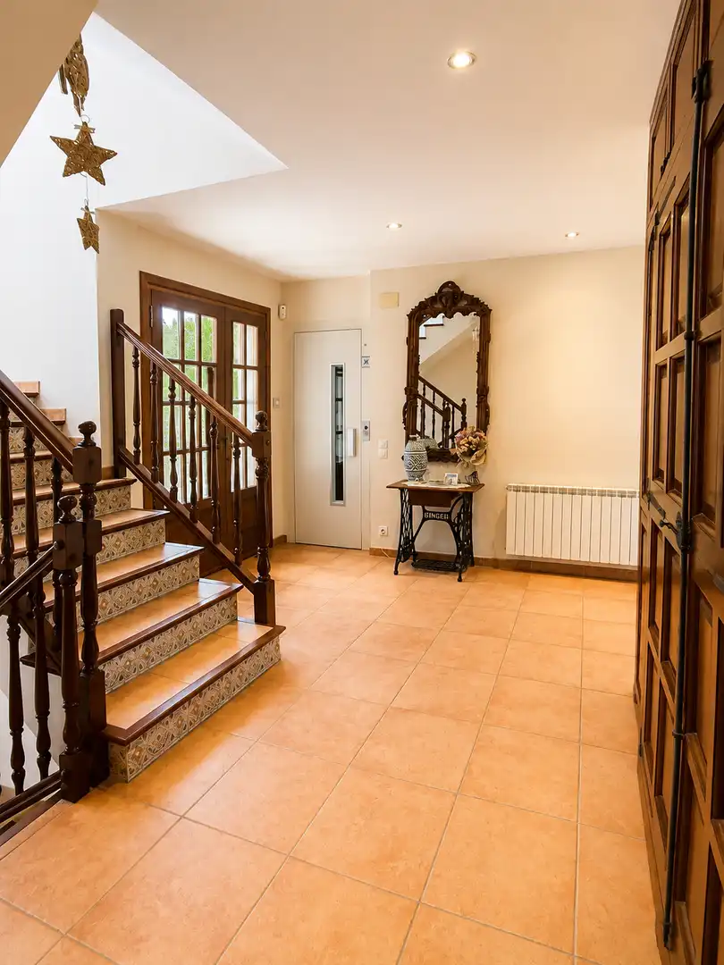 Chalet con piscina en venta en NARCIS MONTURIOL, imagen 42