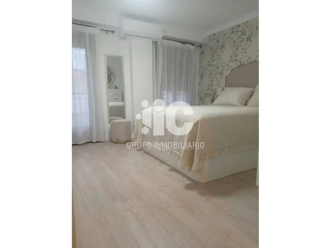 Bedroom of Houses for sale in Baena, Córdoba