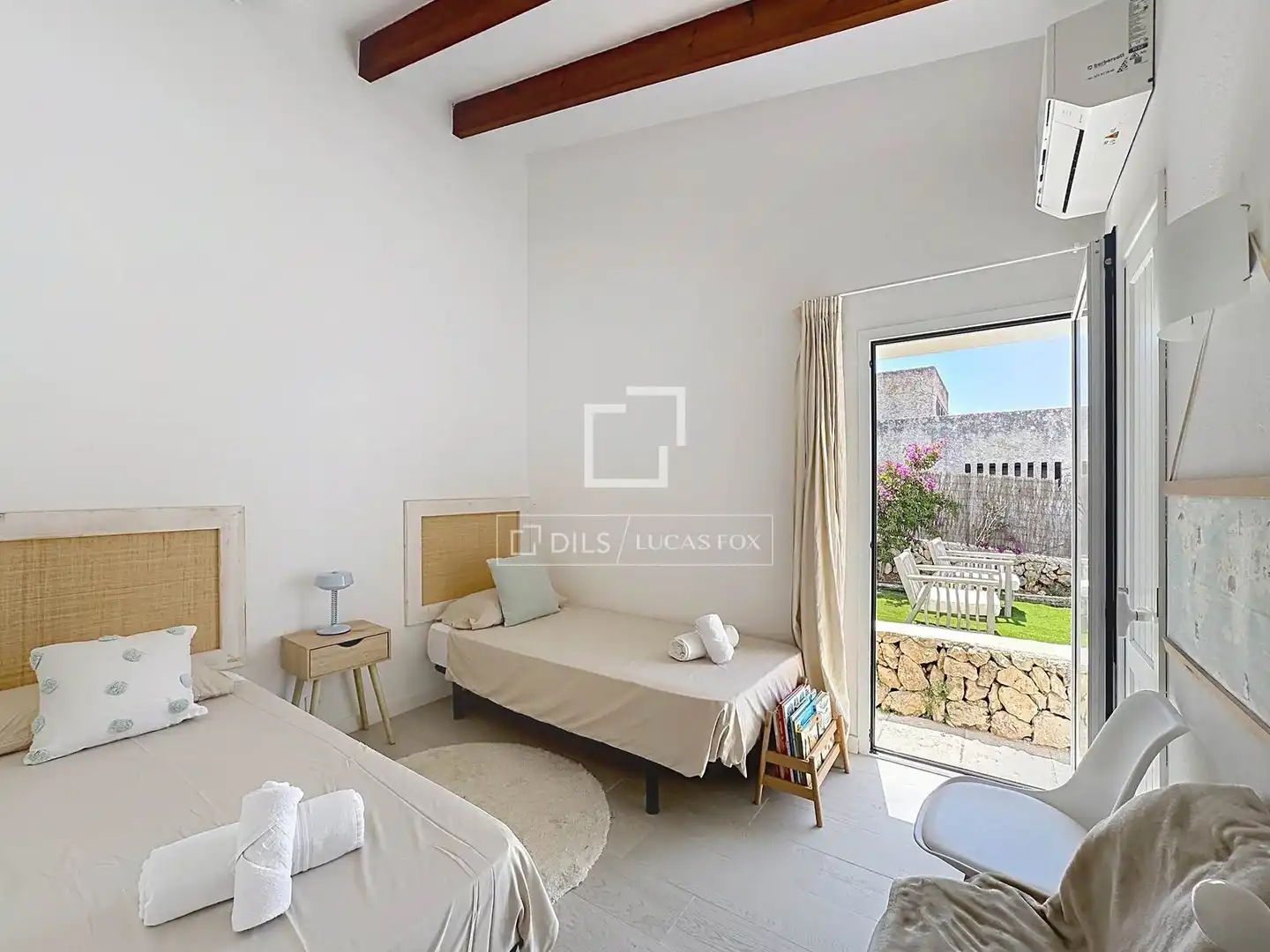 Dormitori de Casa o xalet en venda en Sant Lluís amb Aire condicionat, Calefacció i Jardí privat
