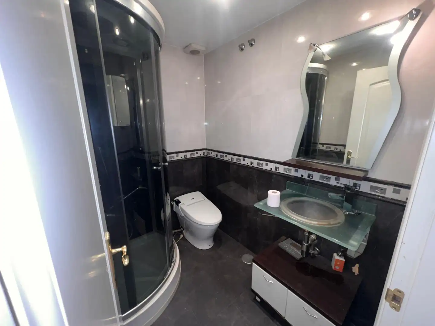 Baño de Casa adosada en venta en Parla