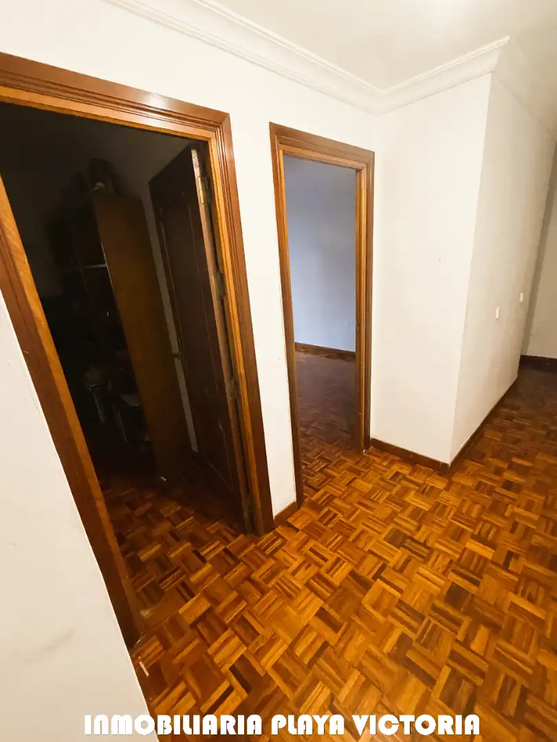Piso en venta en Cádiz con Terraza