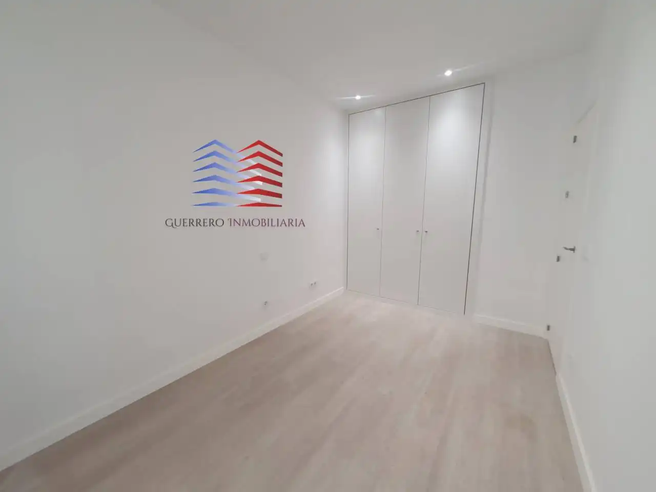 Wohnungen zur Miete in Madrid mit Klimaanlage, Heizung und Alarm