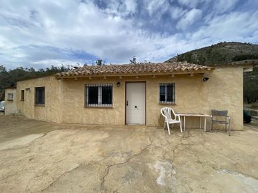 Maison rustique avec jardin à vendre à Confrides