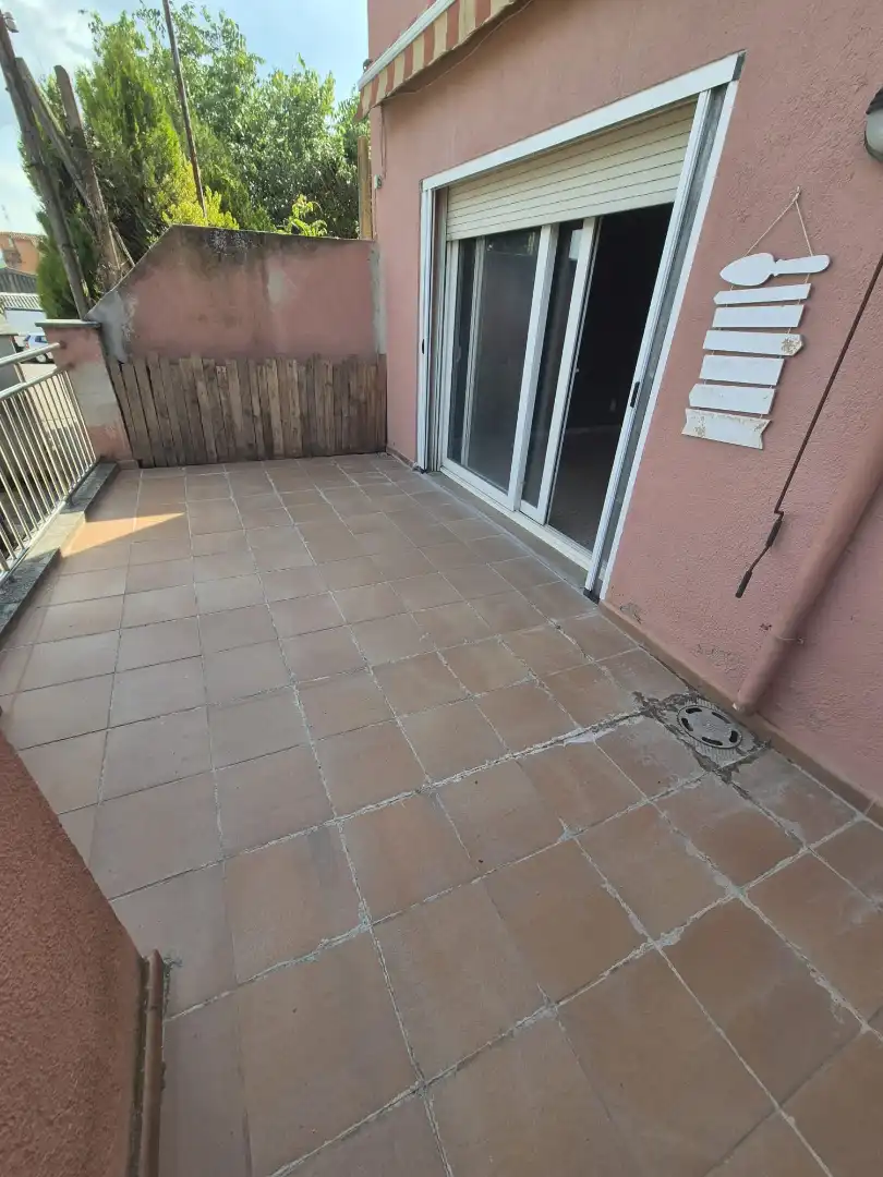 Terrasse von Einfamilien-Reihenhaus zum Verkauf in Les Masies de Voltregà mit Heizung, Privatgarten und Terrasse