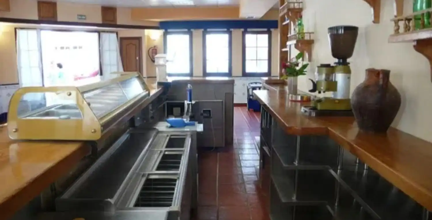 Cuina de Local en venda en Covarrubias