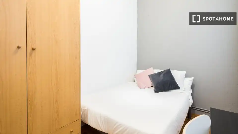 Room in Sol