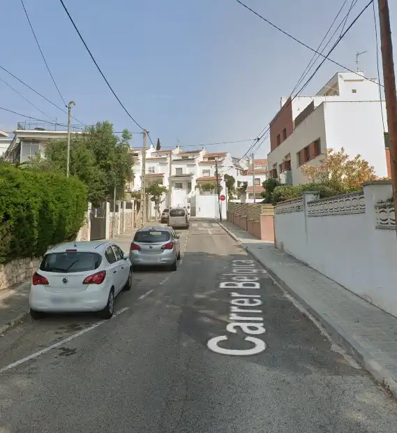 Piso en venta en Carrer Bèlgica