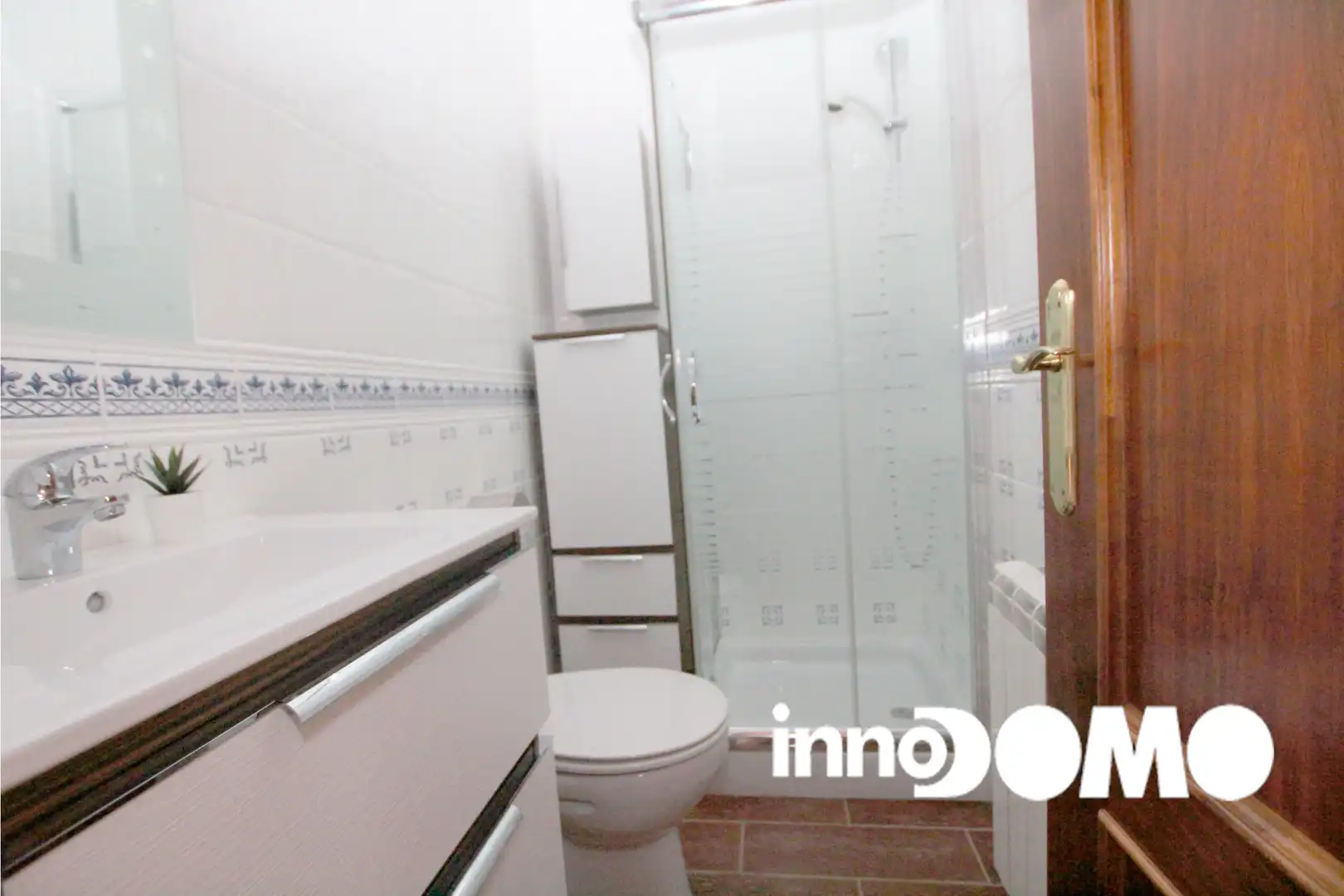 Baño de Casa adosada en venta en Argés con Aire acondicionado, Calefacción y Jardín privado