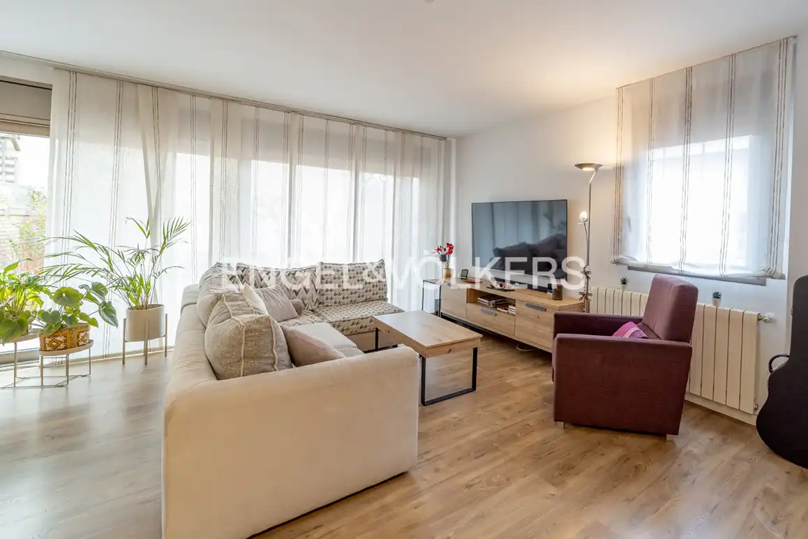 Reihenhaus mit Terrasse zum Verkauf in Carrer Tallaferro, imagen 2