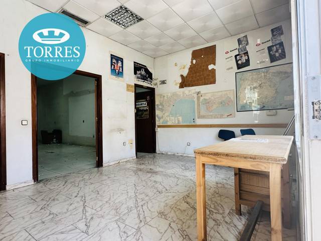 Local comercial en Alquiler en Calle Malpica en Perchel Sur - Plaza de Toros Vieja