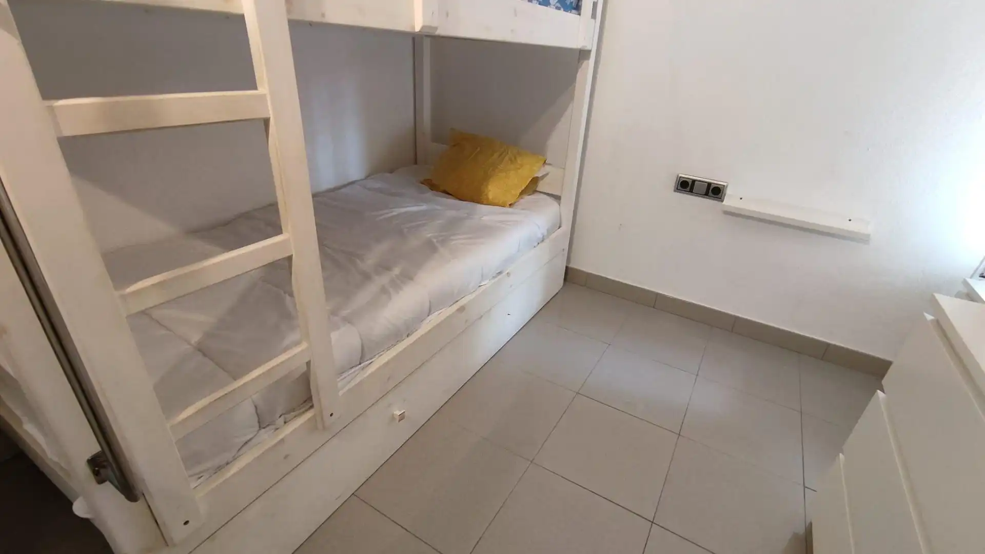 Dormitori de Dúplex de lloguer en Castell d'Aro, Platja d'Aro i s'Agaró amb Aire condicionat, Terrassa i Moblat