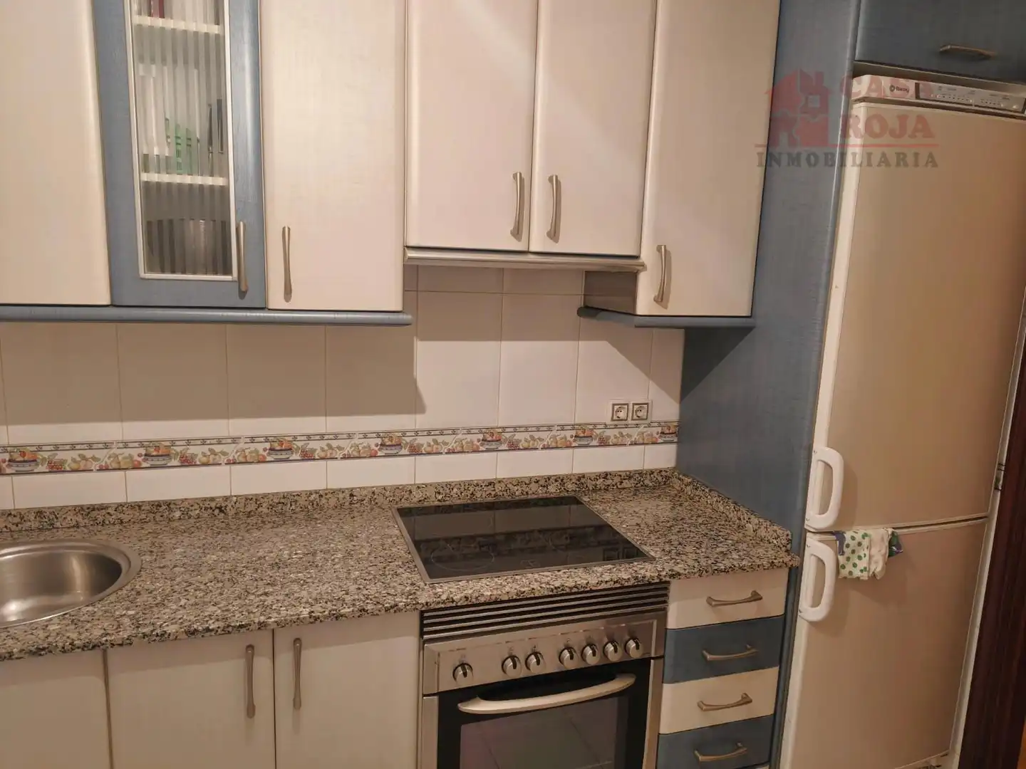 Cuina de Apartament en venda en Moaña amb Calefacció, Traster i Moblat