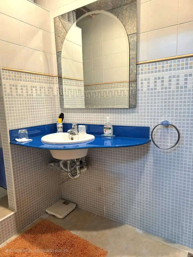 Baño de Casa adosada en venta en Castro-Urdiales con Calefacción, Jardín privado y Terraza